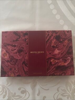 Molton Brown Burgundy and Gold Marbled Gift Box